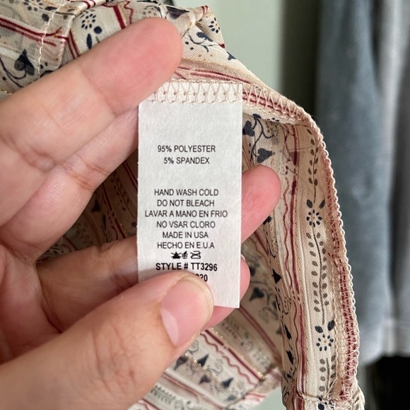 Sheer Woven Fabric Mix & Match Tunic - Picture 12 of 12